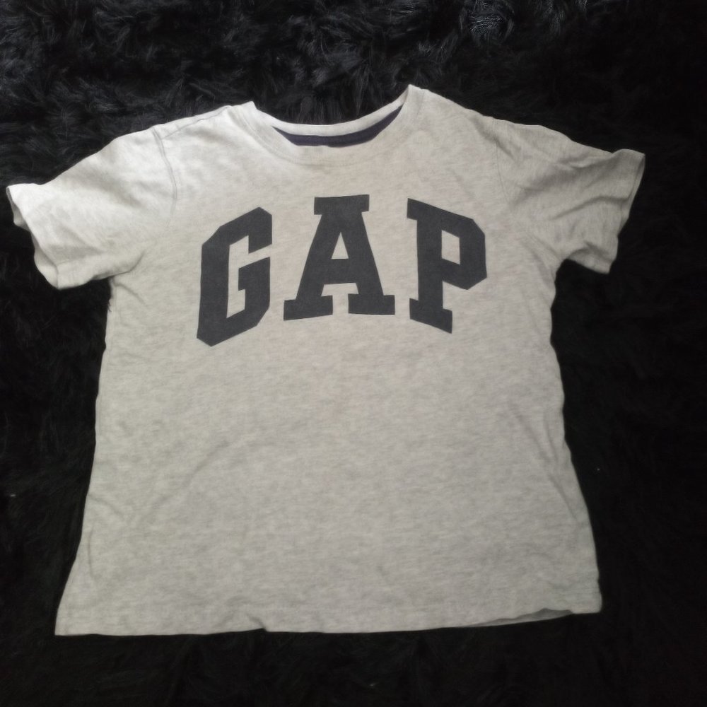 GAP T-shirt
